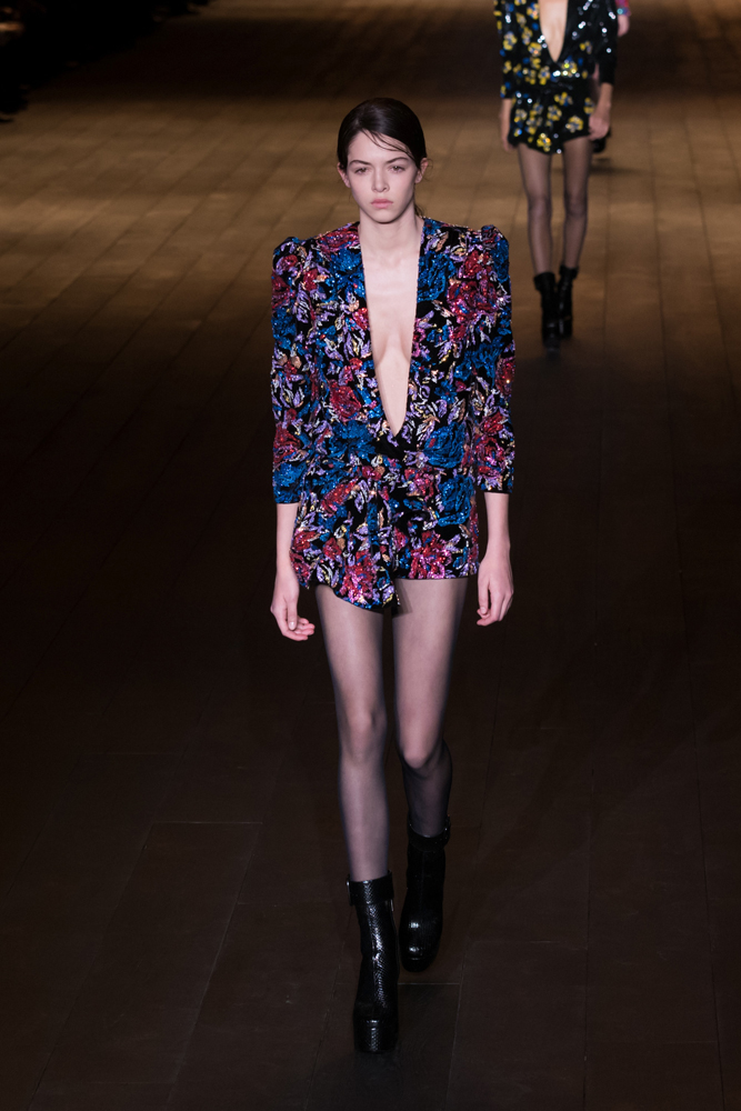 YSL 2018 SONBAHAR-KIŞ DEFİLESİ