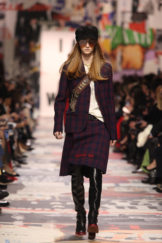 DIOR 2018 SONBAHAR-KIŞ DEFİLESİ