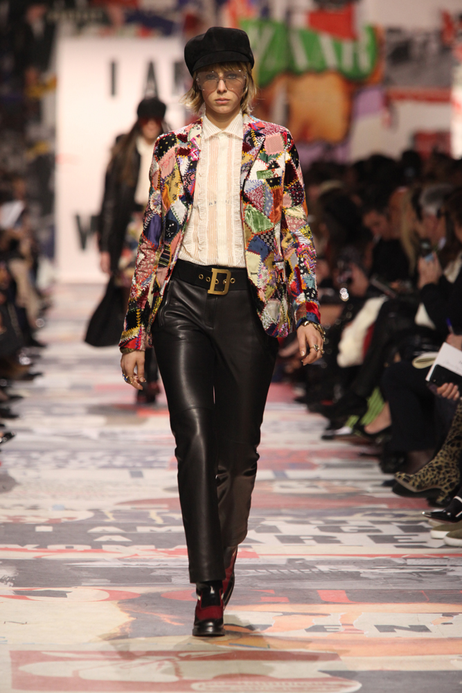 DIOR 2018 SONBAHAR-KIŞ DEFİLESİ