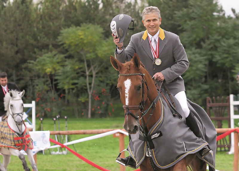 BİNİCİLİK SPORU YAPAN ÜNLÜ İSİMLER