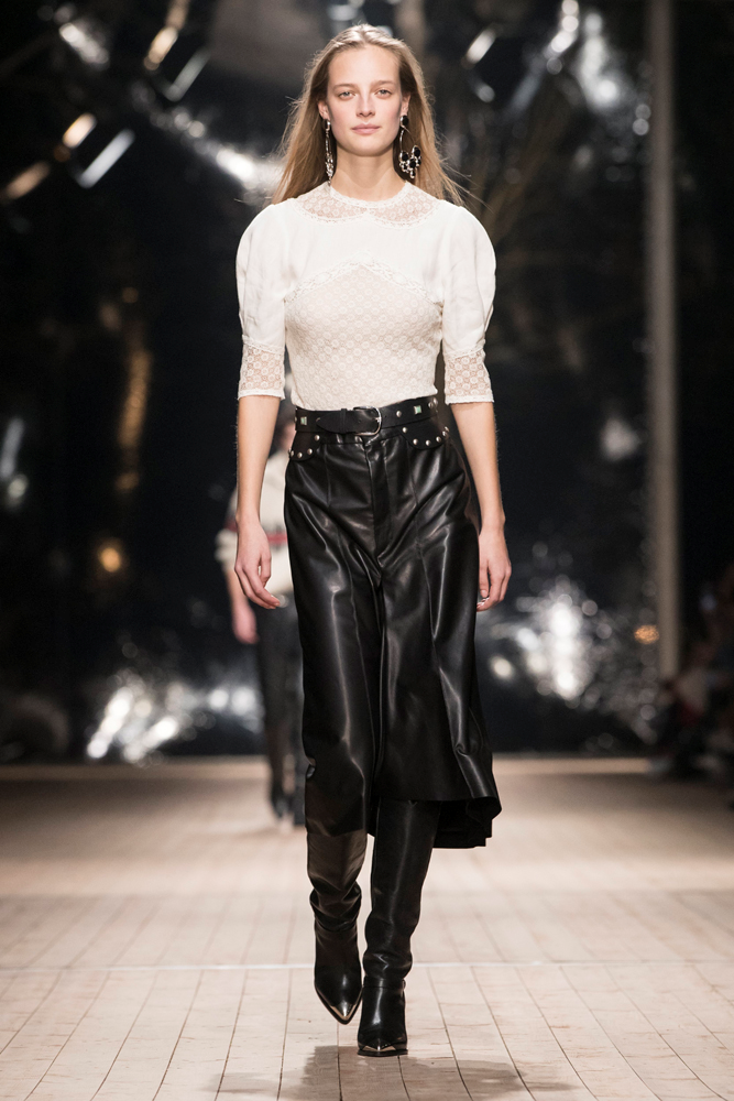 ISABEL MARANT 2018 SONBAHAR-KIŞ DEFİLESİ
