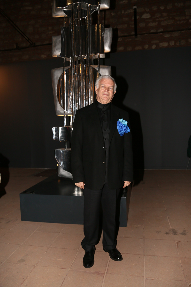 60. YILA ÖZEL SERGİ