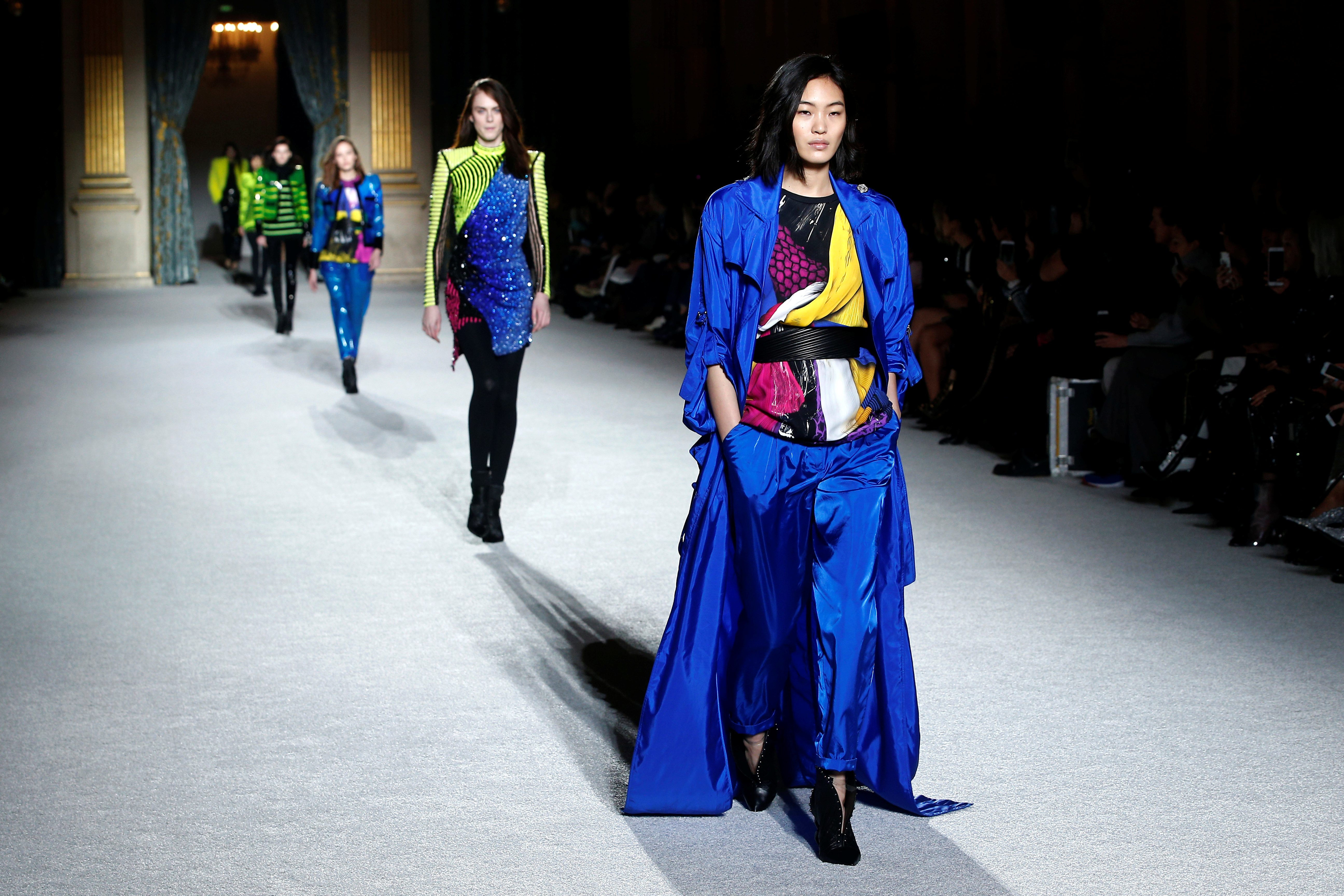 BALMAIN PARİS MODA HAFTASINDA