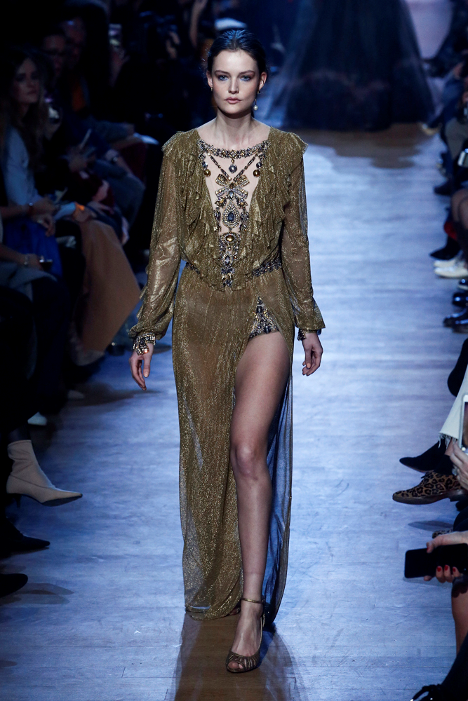 ELIE SAAB 2018 SONBAHAR-KIŞ DEFİLESİ