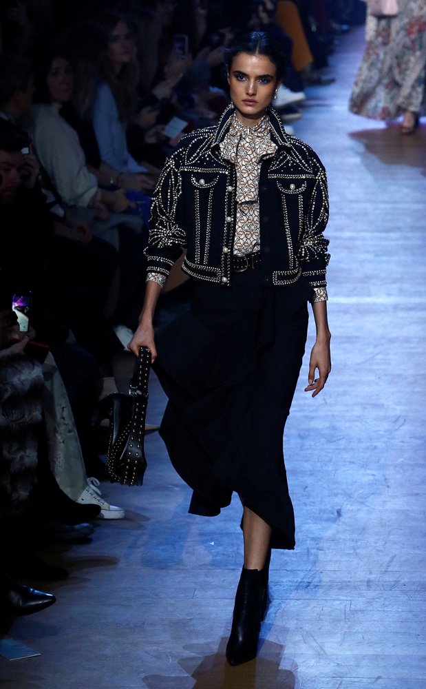 ELIE SAAB 2018 SONBAHAR-KIŞ DEFİLESİ