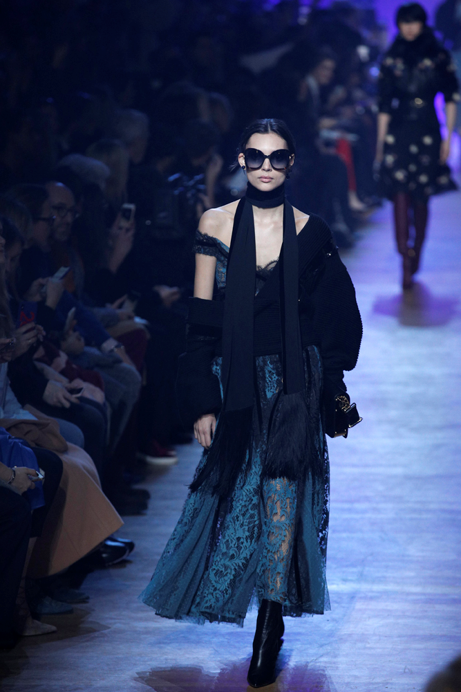 ELIE SAAB 2018 SONBAHAR-KIŞ DEFİLESİ