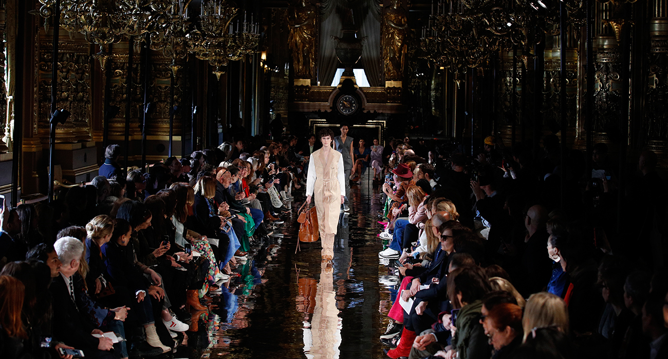 STELLA MCCARTNEY 2018 SONBAHAR-KIŞ DEFİLESİ