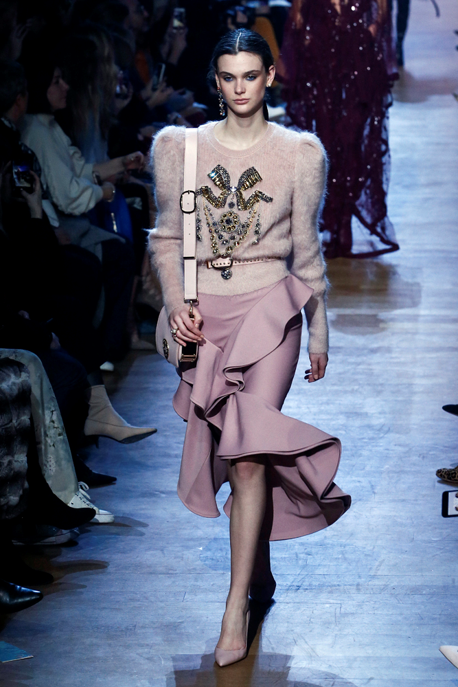 ELIE SAAB 2018 SONBAHAR-KIŞ DEFİLESİ