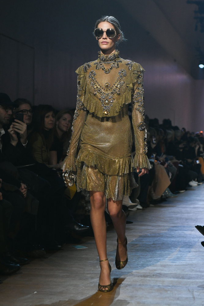 ELIE SAAB 2018 SONBAHAR-KIŞ DEFİLESİ