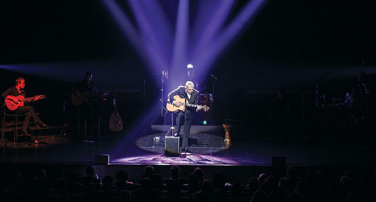 ÜÇ NESİLE HİTAP EDEN ENRICO MACIAS