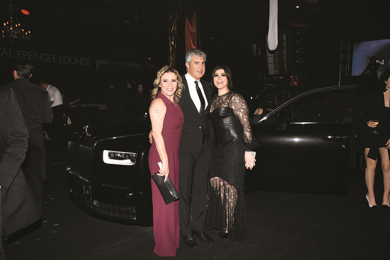 LÜKSÜN ZİRVESİNDE GÖRSEL ŞÖLEN