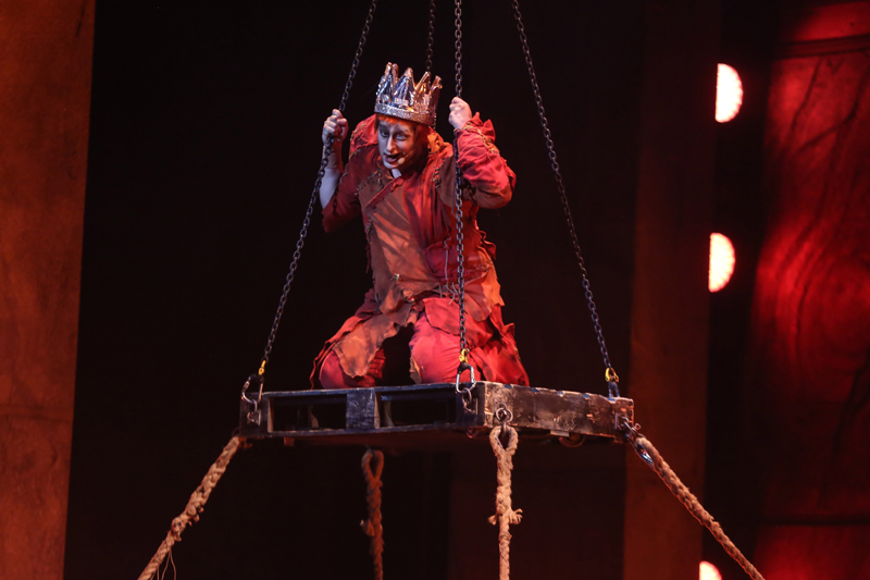 NOTRE DAME DE PARISYİ İZLEDİLER