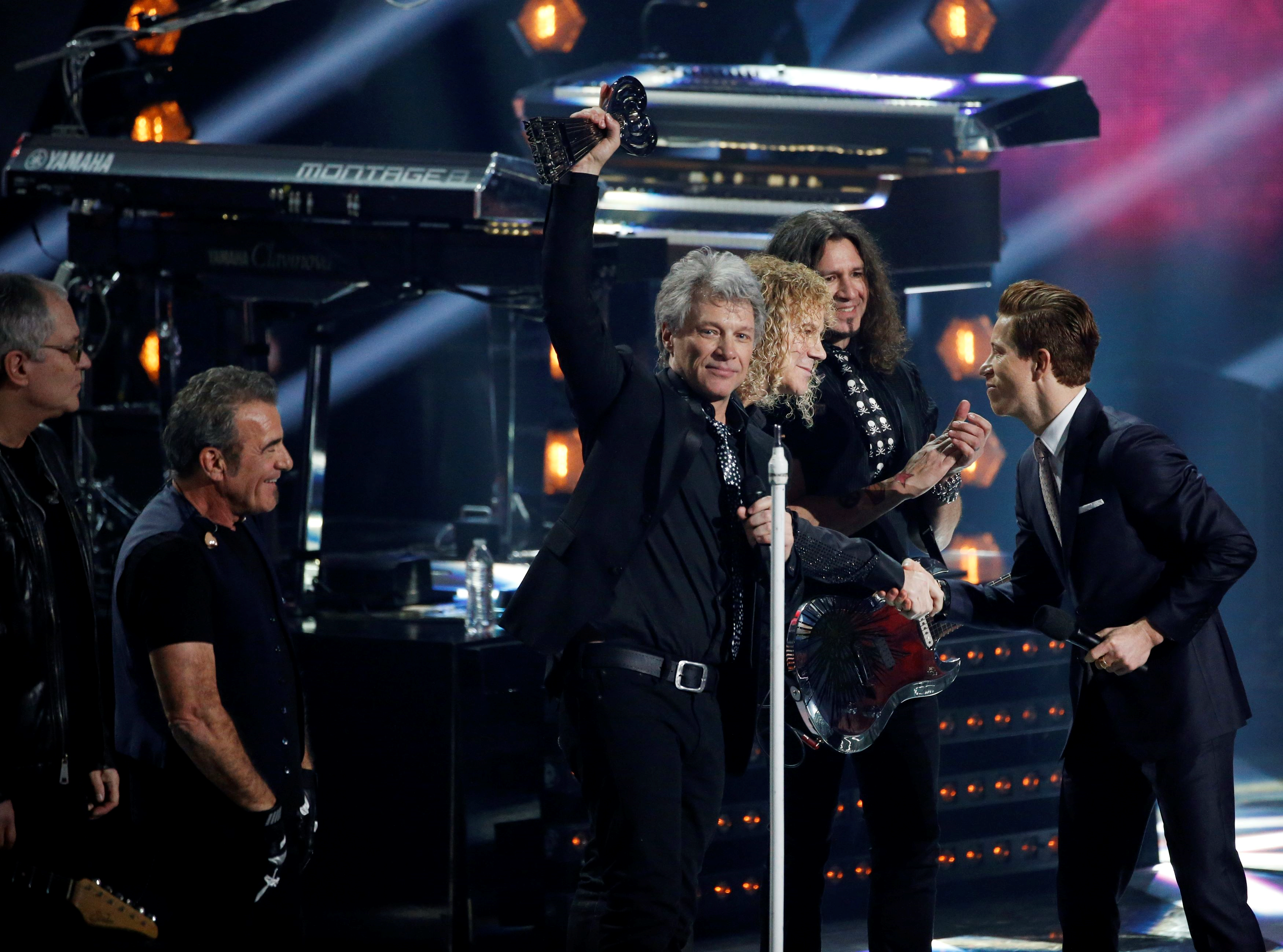 IHEARTRADIO ÖDÜLLERİ