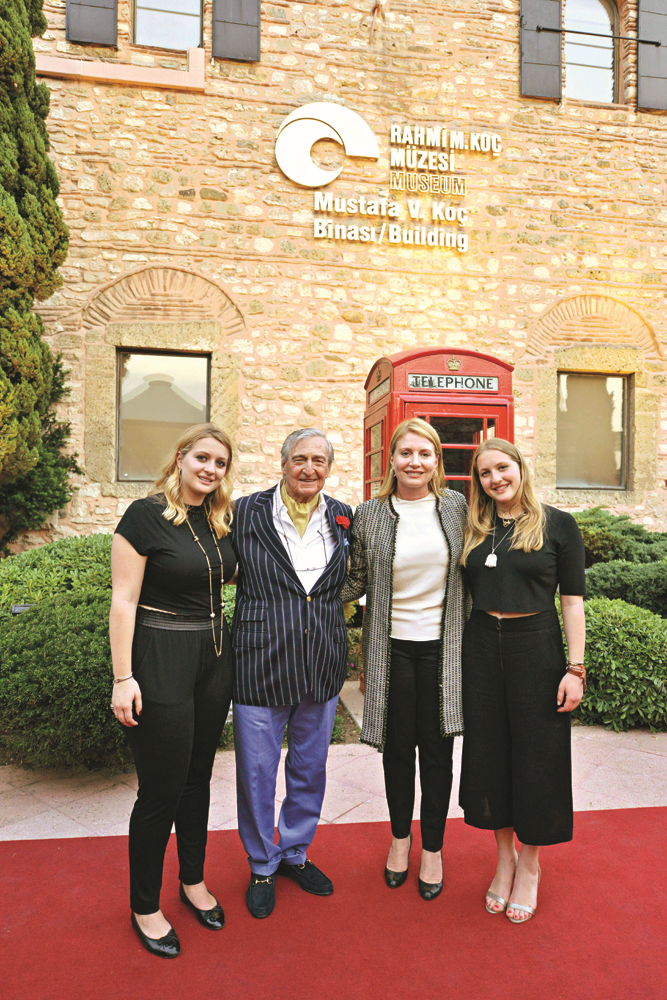 MUSTAFA V. KOÇ’UN HOBİLERİ