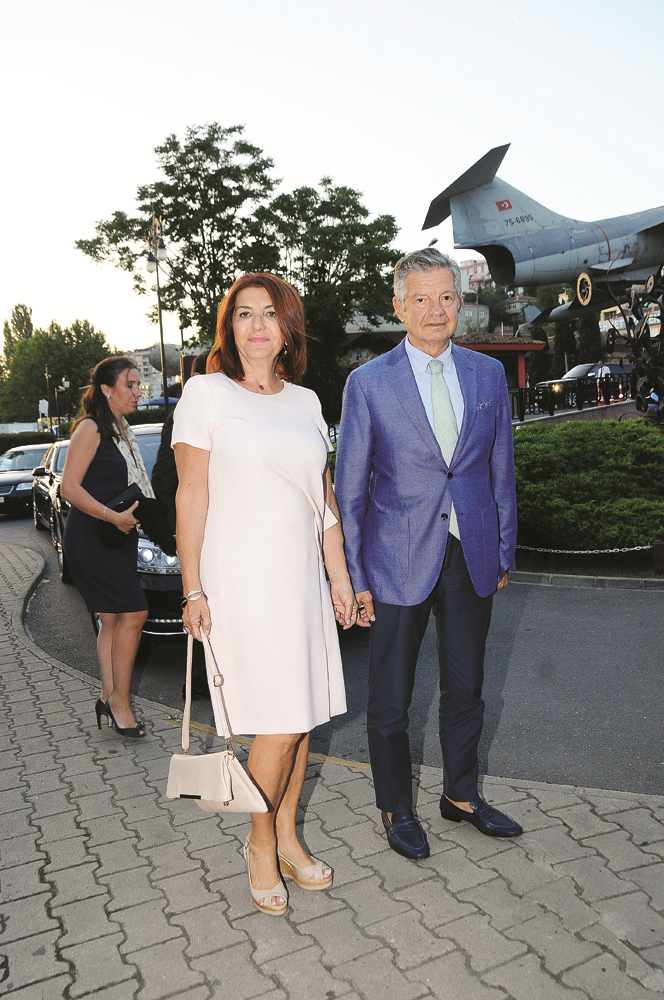 KOÇ AİLESİNİN İFTAR YEMEĞİ