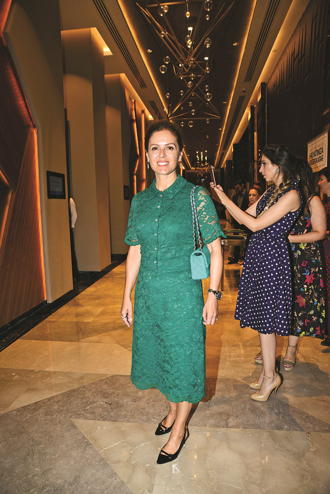 FERYAL GÜLMANIN İFTAR YEMEĞİ