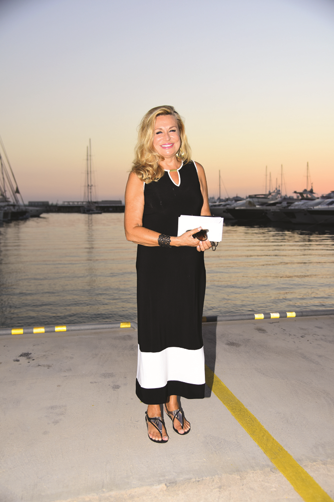 MONICA MOLINAYI İZLEDİLER