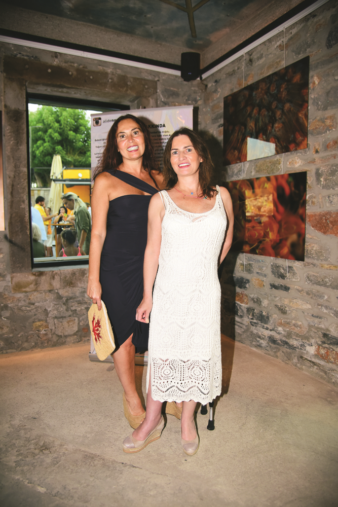 AYŞEGÜL DİNÇKÖK’ÜN DERİN TUTKU AIR SERGİSİ 