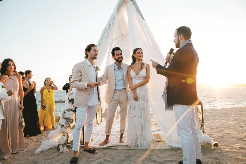 PIA HAKKO-KERİM YEŞİLİN MYKONOSTAKİ  DÜĞÜNLERİ