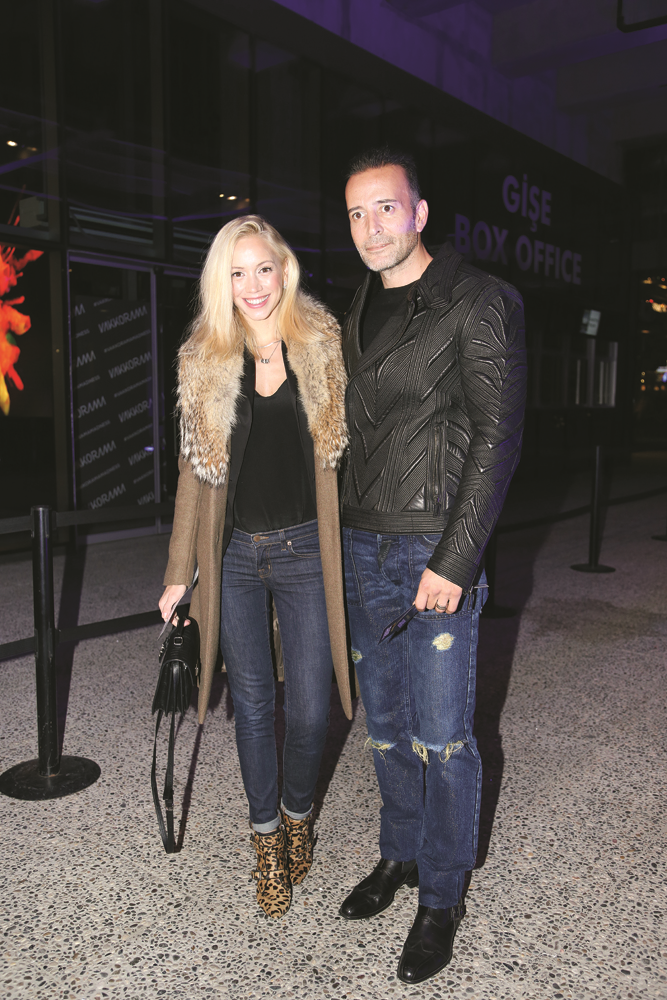 FUERZA BRUTA GÖSTERİSİ