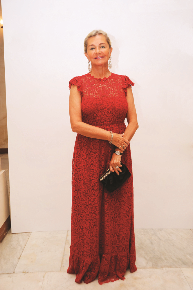 CEMİYETİN KIRMIZI ŞIKLIĞI