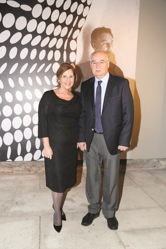 VICTOR VASARELYNİN SERGİSİ