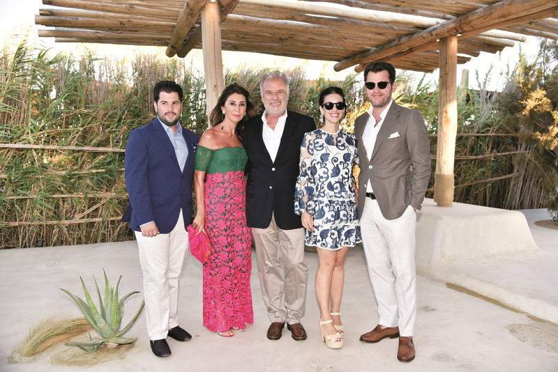 PIA HAKKO-KERİM YEŞİLİN MYKONOSTAKİ  DÜĞÜNLERİ