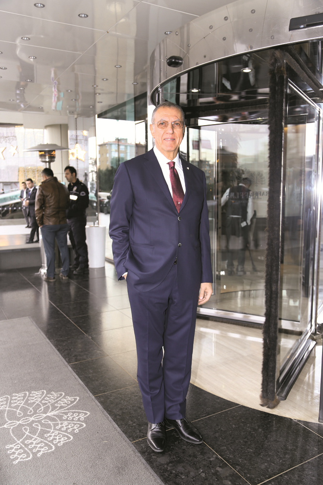 PELİN AKIN VE CEM BAVER ÖZALP EVLENDİ