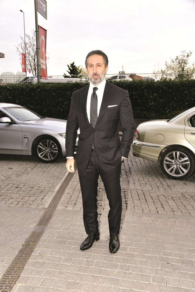 PELİN AKIN VE CEM BAVER ÖZALP EVLENDİ