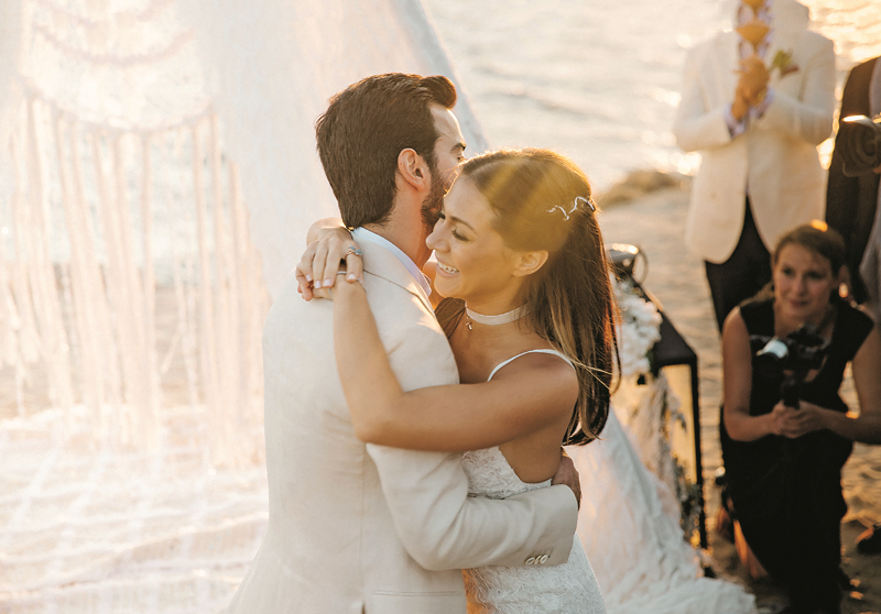 PIA HAKKO-KERİM YEŞİLİN MYKONOSTAKİ  DÜĞÜNLERİ