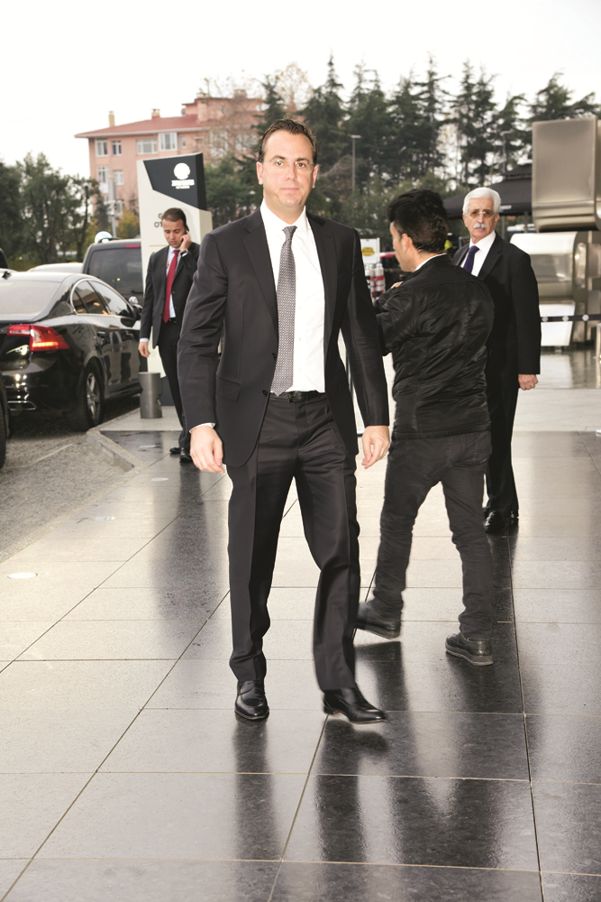 PELİN AKIN VE CEM BAVER ÖZALP EVLENDİ