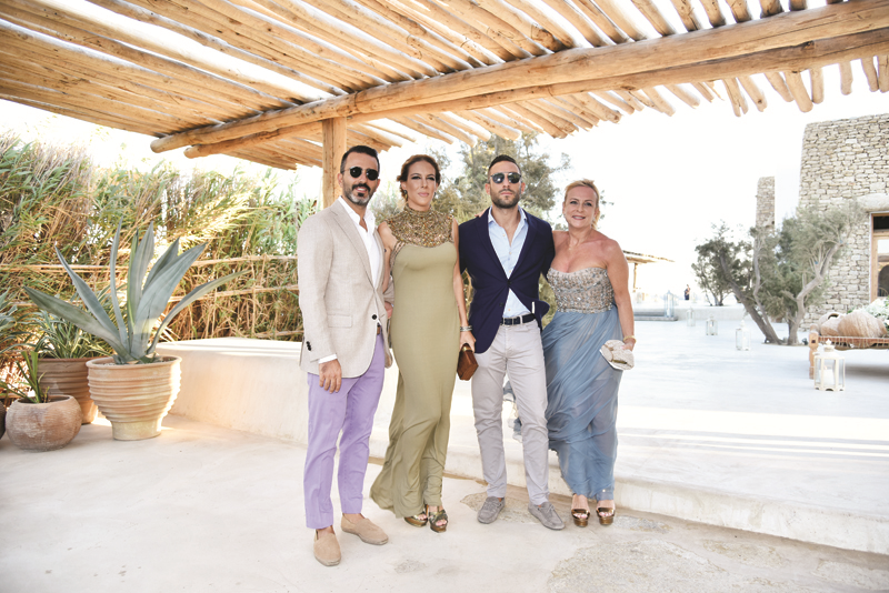 PIA HAKKO-KERİM YEŞİLİN MYKONOSTAKİ  DÜĞÜNLERİ