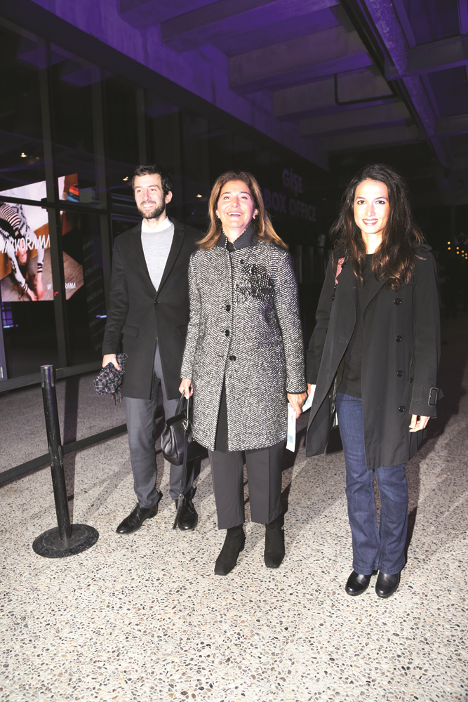 FUERZA BRUTA GÖSTERİSİ