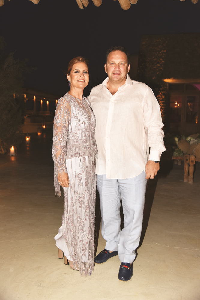 PIA HAKKO-KERİM YEŞİLİN MYKONOSTAKİ  DÜĞÜNLERİ