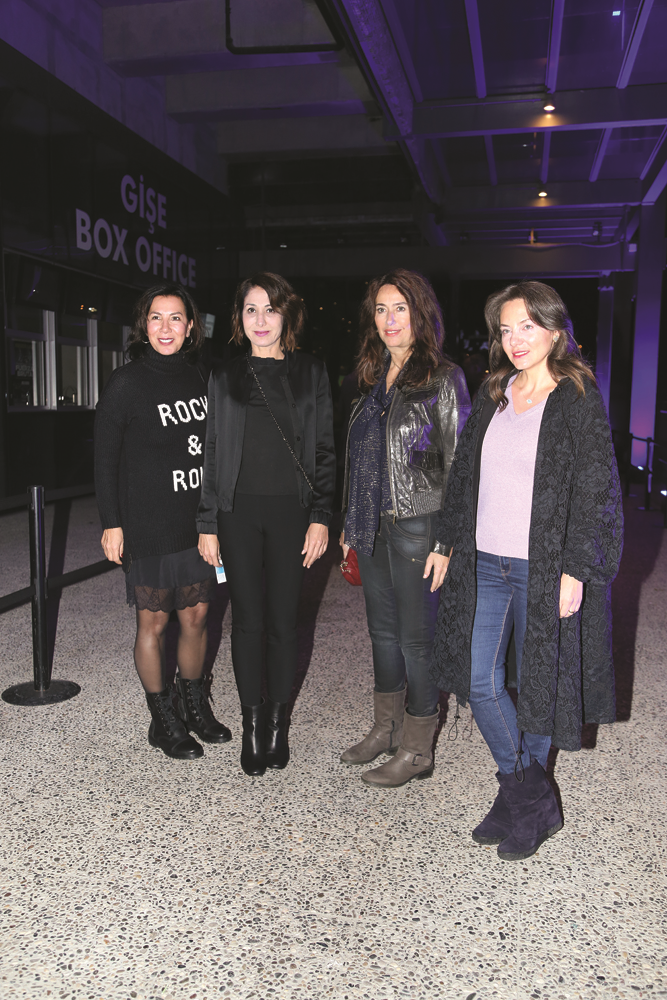 FUERZA BRUTA GÖSTERİSİ