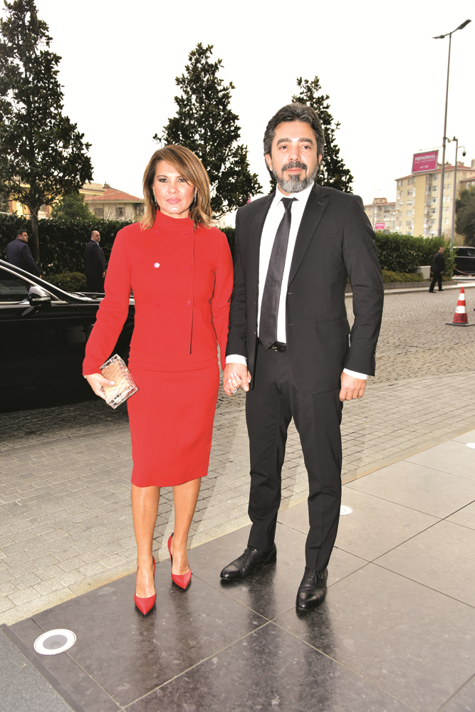 PELİN AKIN VE CEM BAVER ÖZALP EVLENDİ