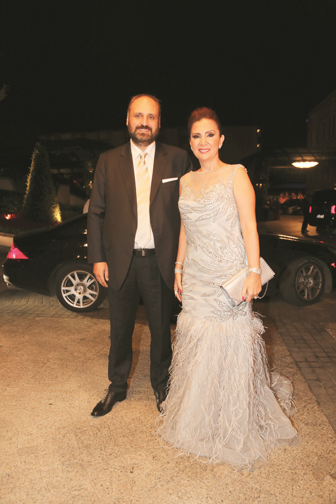 DENİZ EKŞİOĞLU VE ONUR ORAKÇIOĞLU EVLENDİ