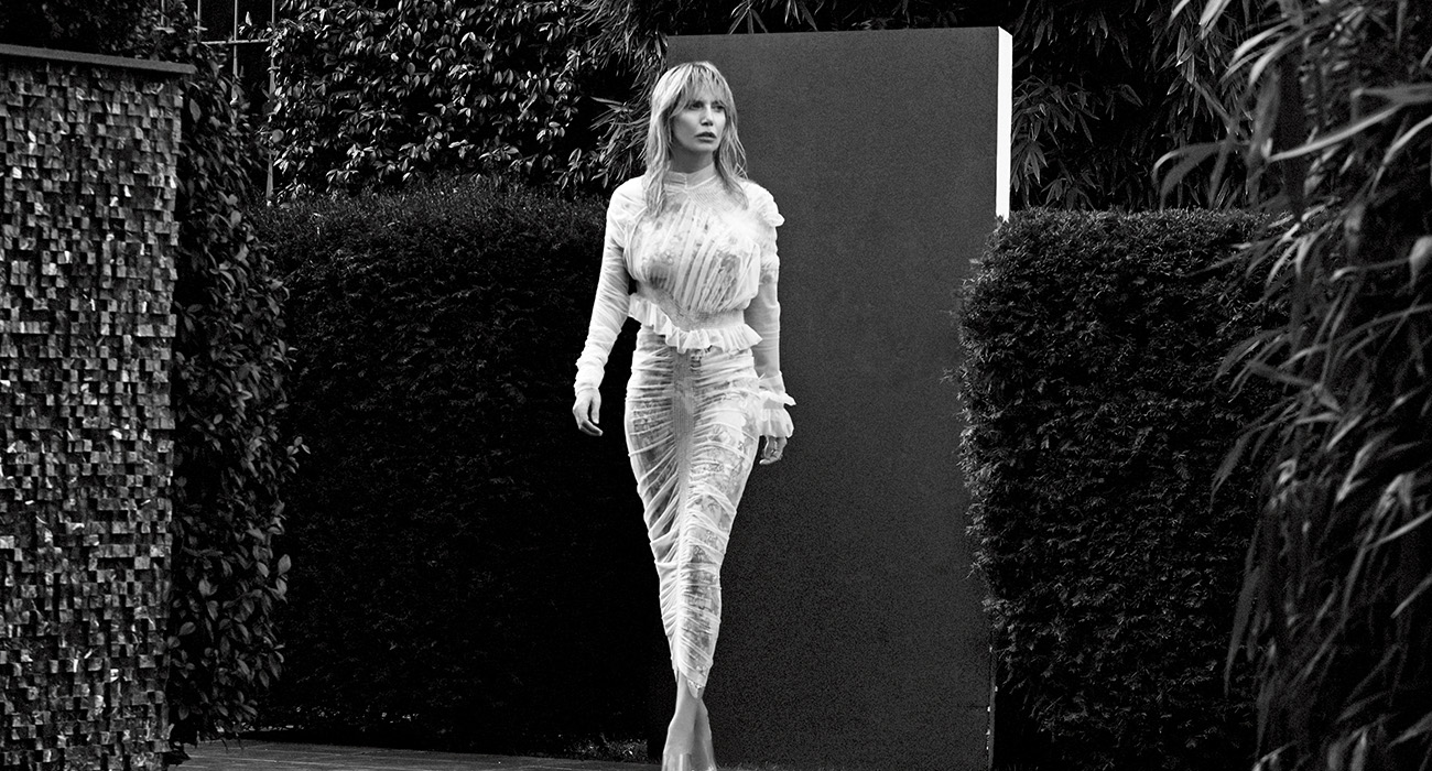 ELİF DÜRÜST İLE ALEM ÖZEL