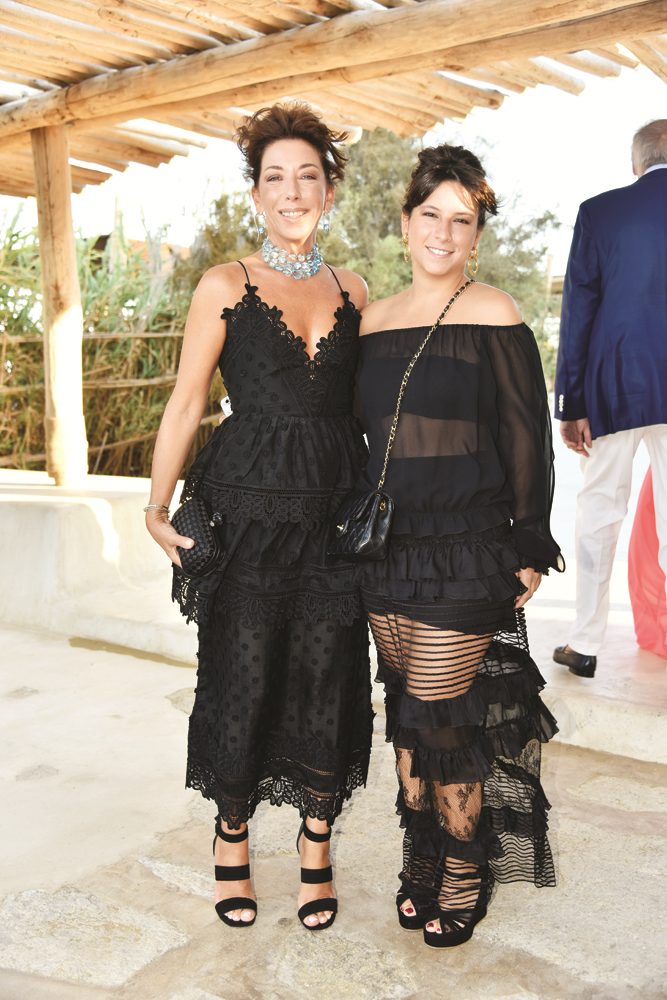 PIA HAKKO-KERİM YEŞİLİN MYKONOSTAKİ  DÜĞÜNLERİ