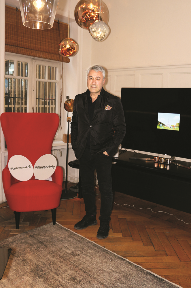 ÖZLEM AVCIOĞLU DOSTLARINI AĞIRLADI