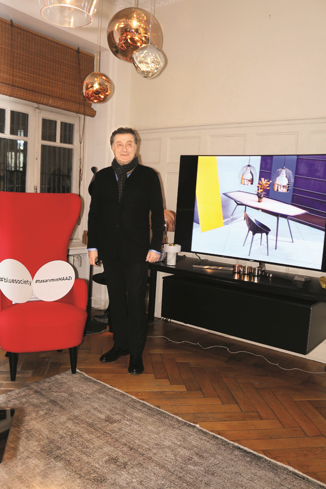 ÖZLEM AVCIOĞLU DOSTLARINI AĞIRLADI