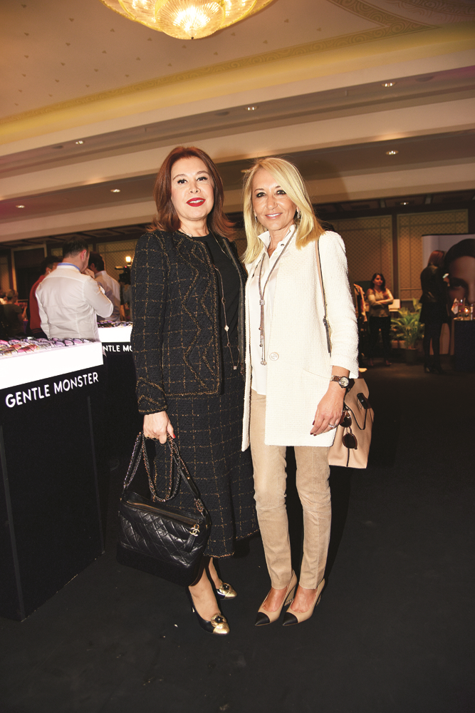 KADINLAR GÜNÜNDE ALIŞVERİŞ ŞENLİĞİ