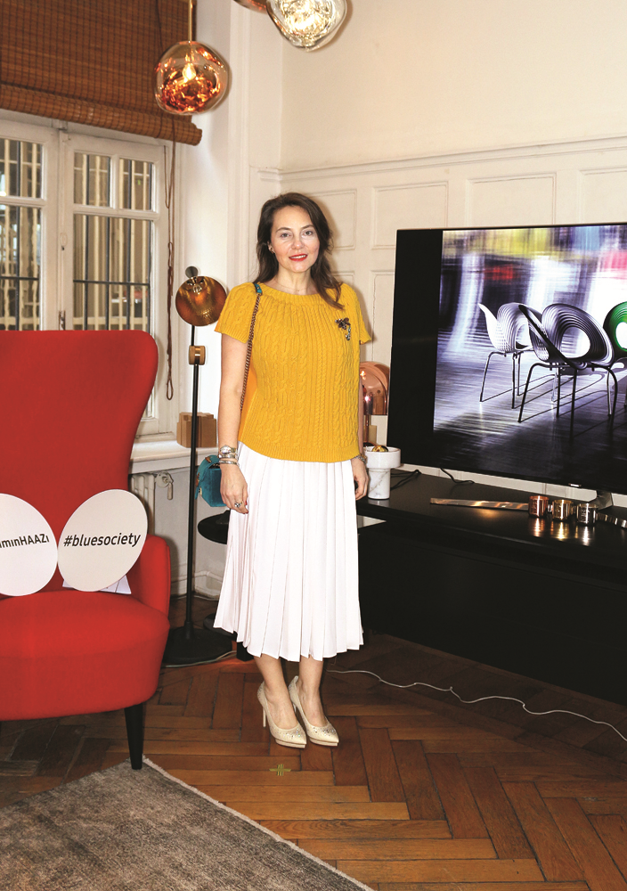 ÖZLEM AVCIOĞLU DOSTLARINI AĞIRLADI