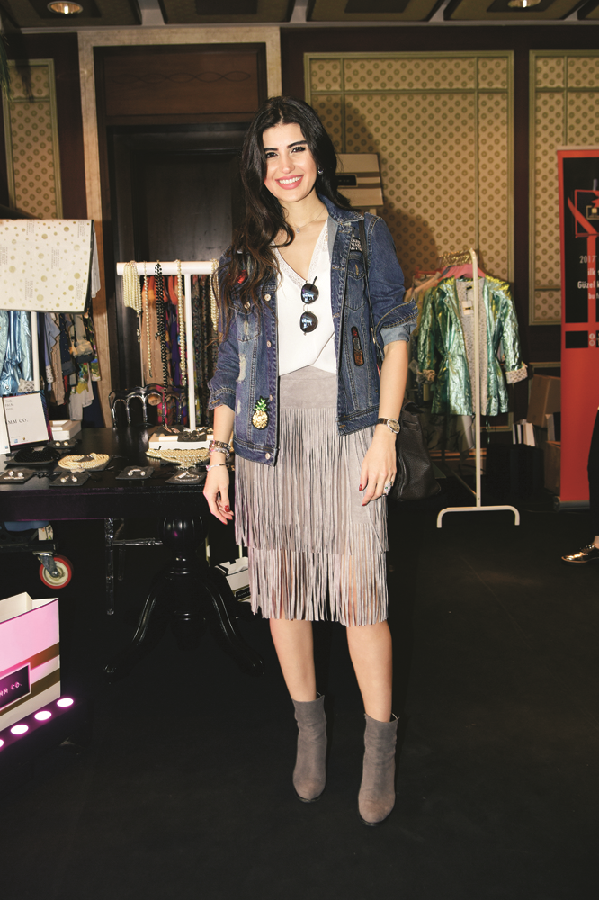 KADINLAR GÜNÜNDE ALIŞVERİŞ ŞENLİĞİ