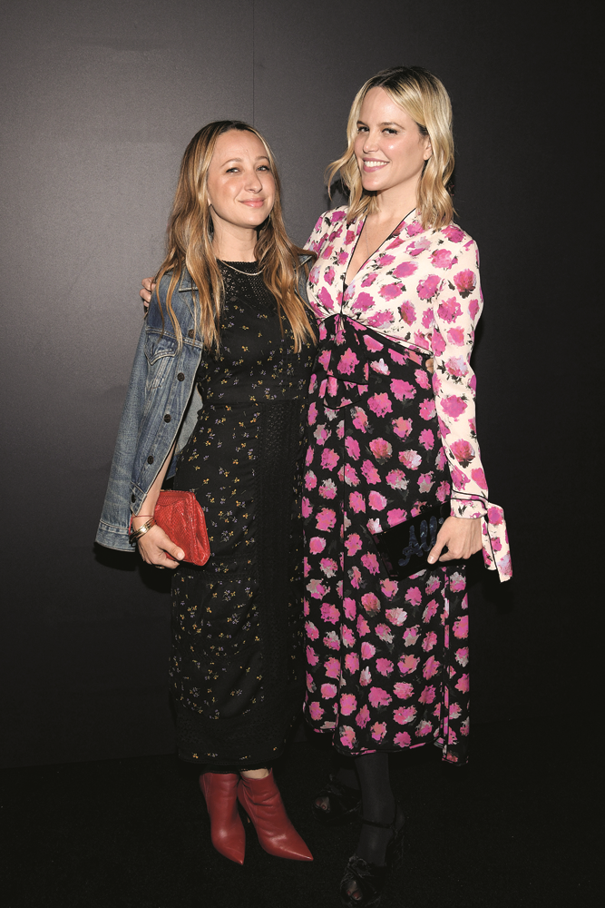 MÜCEVHER IŞILTISINDA EĞLENCE