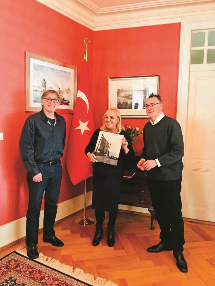 “ZAMANSIZ FOTOĞRAFLAR” SERGİSİ 