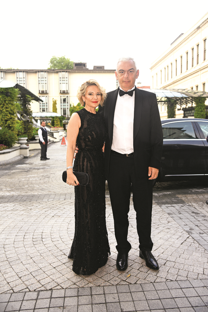 MİNA DİLBER VE SİNAN TEMO EVLENDİ