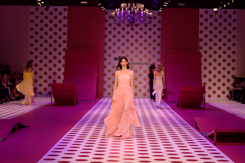 CENGİZ ABAZOĞLU DEFİLESİ