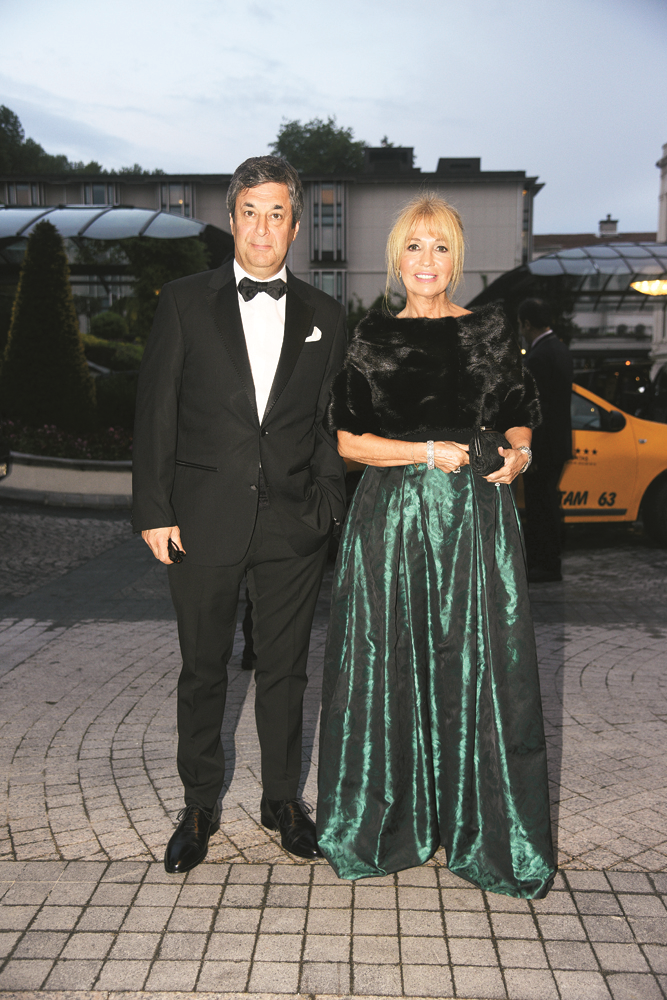 MİNA DİLBER VE SİNAN TEMO EVLENDİ