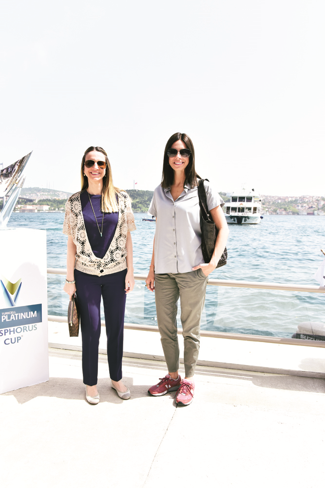 YELKENLİLERİN MÜCADELESİ